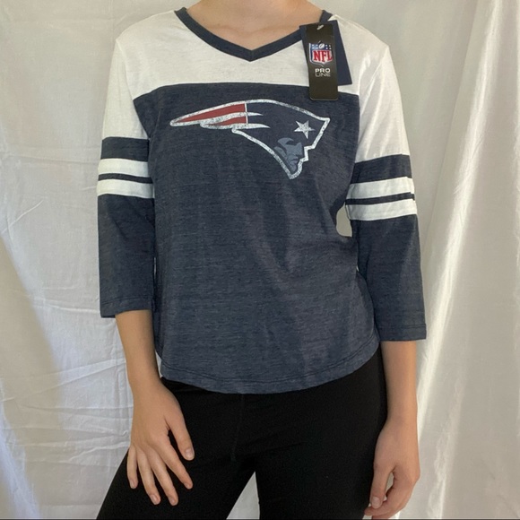 NWT NFL New England Patriots V-Neck Shirt - Picture 4 of 7